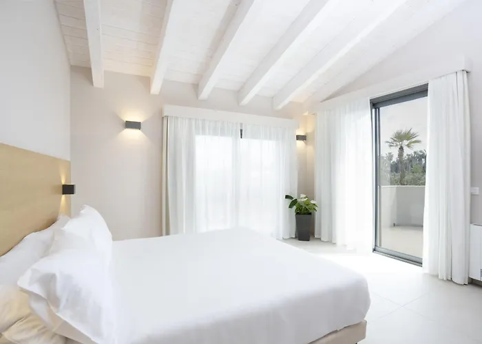 Ros\'E Mari Green Home Hotel